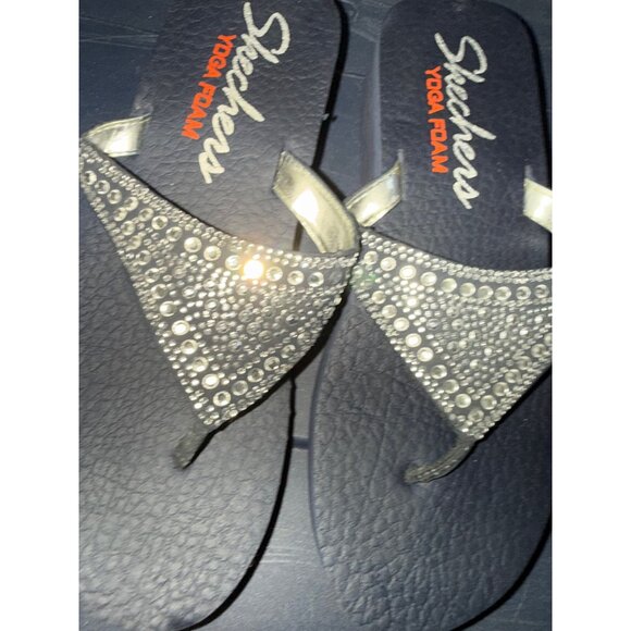 Sketchers Memory Foam Sandals with Embellishments size 8 - Picture 2 of 4